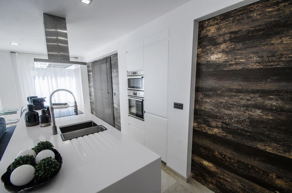 Апартаменты Gorgeous 170 Sq.M. Penthouse With Sea View Terraces Бенальмадена Экстерьер фото