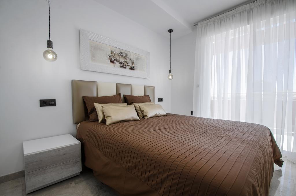 Апартаменты Gorgeous 170 Sq.M. Penthouse With Sea View Terraces Бенальмадена Экстерьер фото